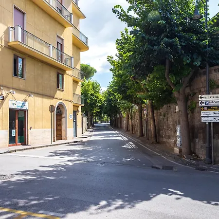 De Vivo Realty - Zephiro *